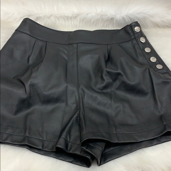 Forever 21 Pants - Forever21 Leather like Black Snap Shorts Women’s Size Large NWT